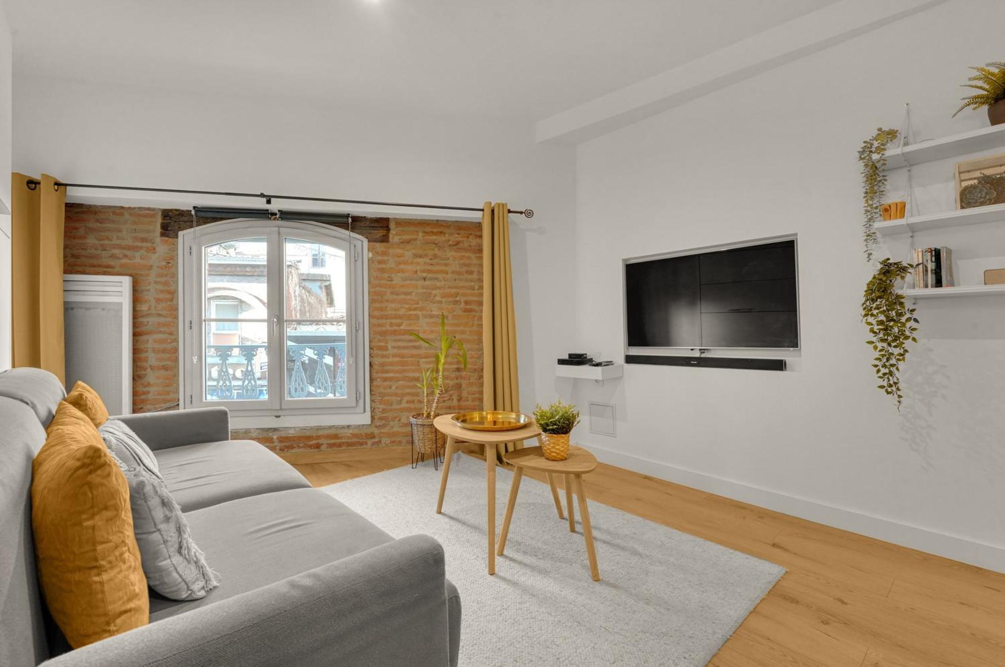 Le Floral - Cosy Studio Climatise Avec Parking Prive Et Netflix Тулуза Екстериор снимка
